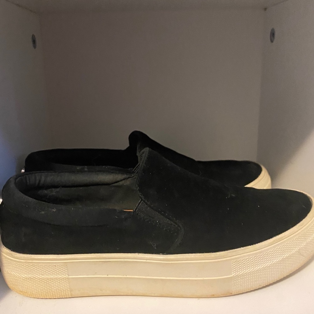 Steven madden slip ons